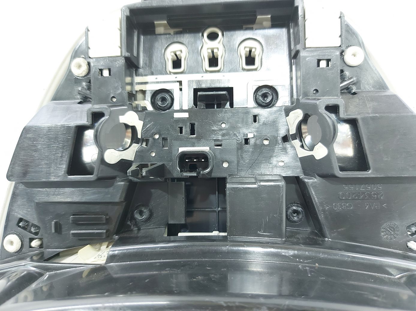 Dart Плафон стельовий передній Dodge Dart 2014-2016 5MW40HDAAB Dodge Dart 3 Dart Плафон стельовий передній Dodge Dart 2014-2016 5MW40HDAAB Dodge Dart 3