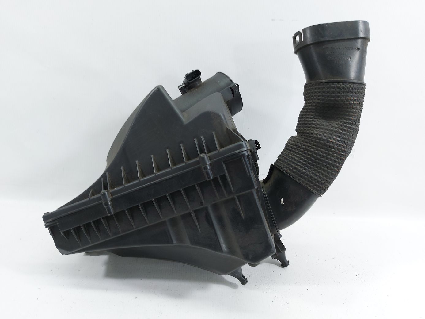 Xf Корпус воздушного фильтра левый Jaguar XF 2009-2012 C2Z2990 Jaguar XF 4