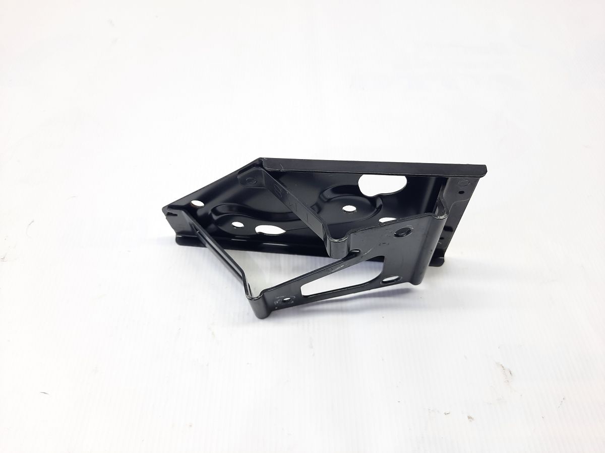 Insight Кронштейн накладки отдыха ноги Honda Insight 2010-2014 46991TM8G00 Honda Insight 7