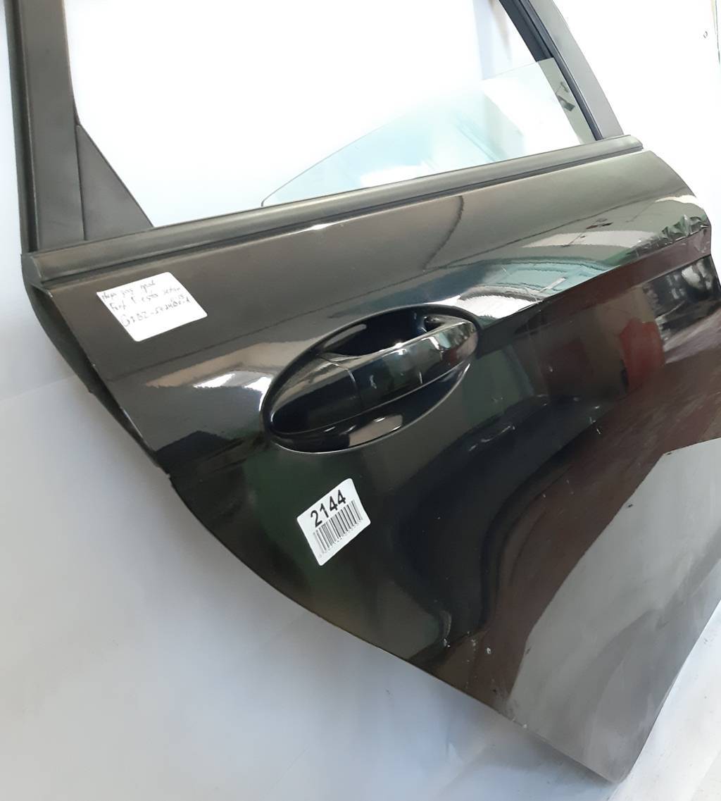 Fiesta sedan Двері задні праві Ford Fiesta sedan 2011-2019 G2BZ5424630A Ford Fiesta sedan 2