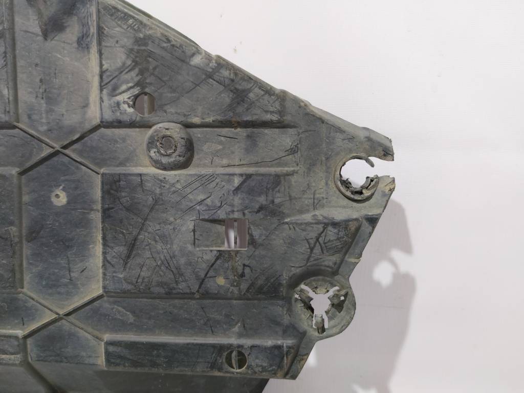 Insight Защита днища центральная левая Honda Insight 2010-2011 74642TM8A01 Honda Insight 18