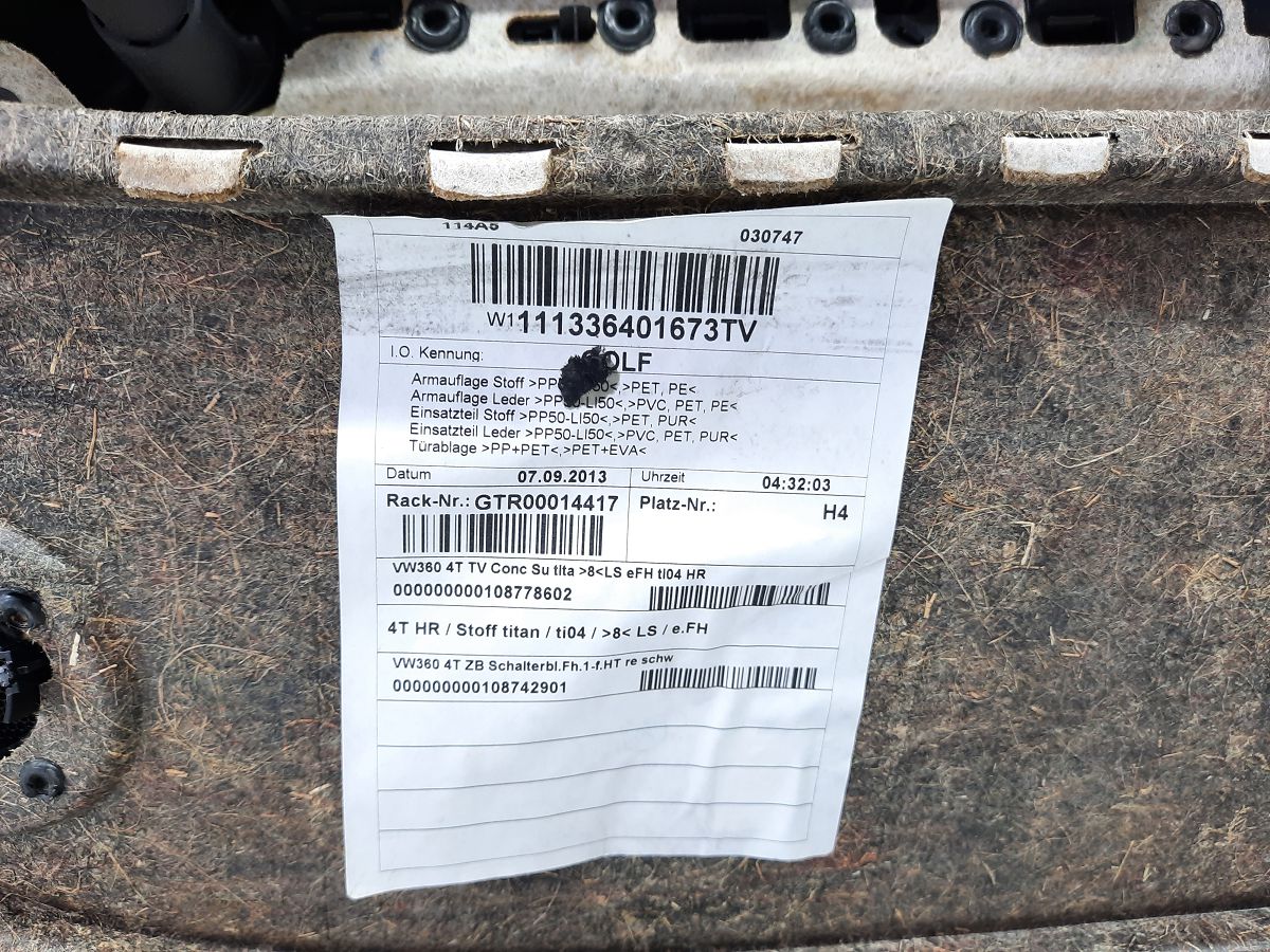 Golf Карта двери задней правой (черная) ткань (отсутствует накладка на ручке закрытия) Volkswagen Golf 5K6867222M0W 6