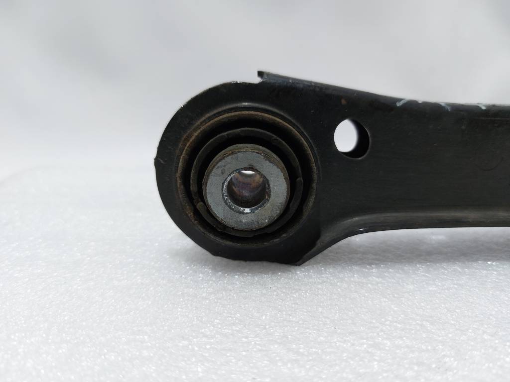 328i xdrive Важіль задній збоку лівий верхній BMW 328i xDrive 2006-2015 33322406289 BMW 328i xDrive 3