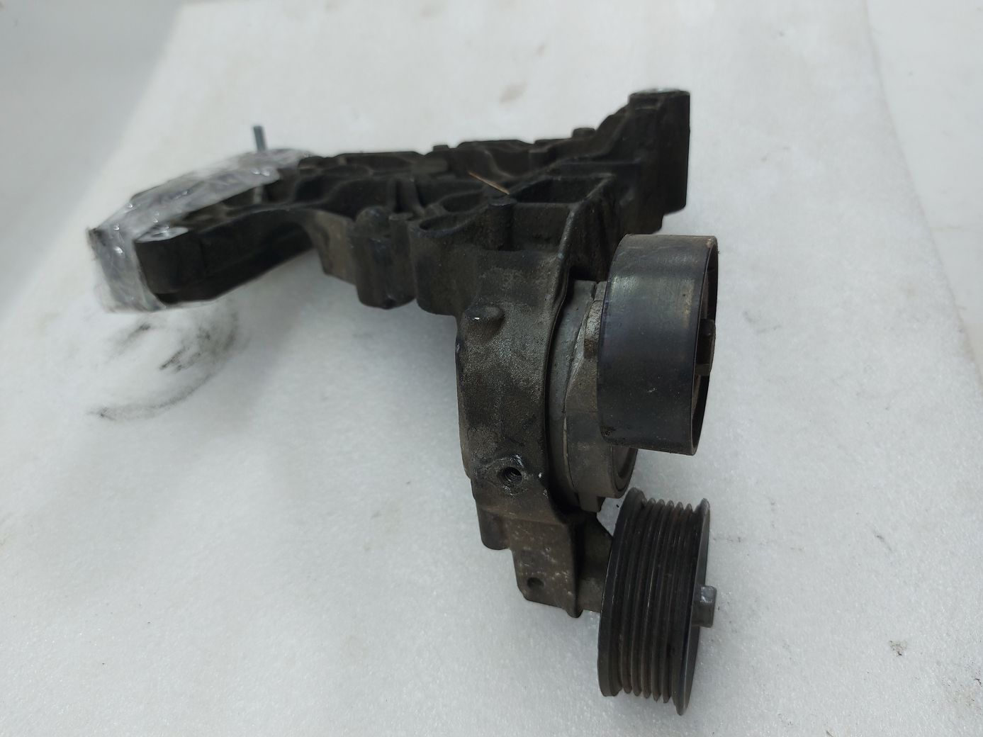 Xf Кронштейн генератора з натяжним роликом Jaguar XF 2013-2015 CW9310239AA Jaguar XF 3