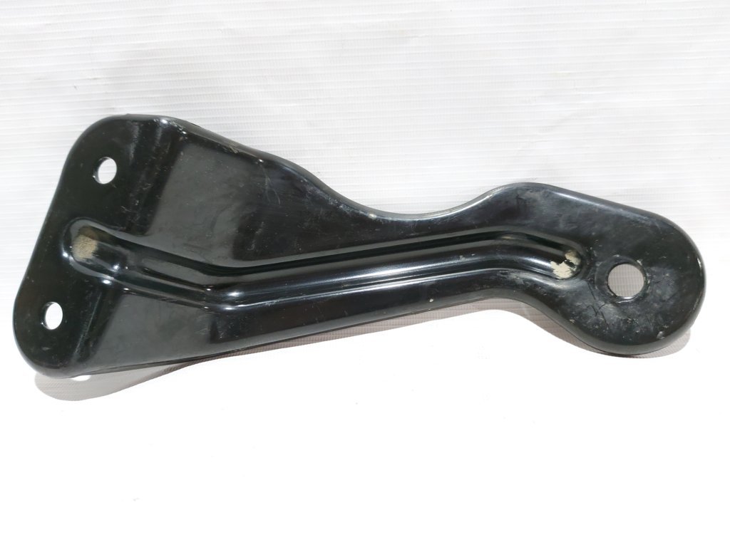 Journey Кронштейн поперечної задньої балки лівий Dodge Journey 2016-2019 5151021AA Dodge Journey 5