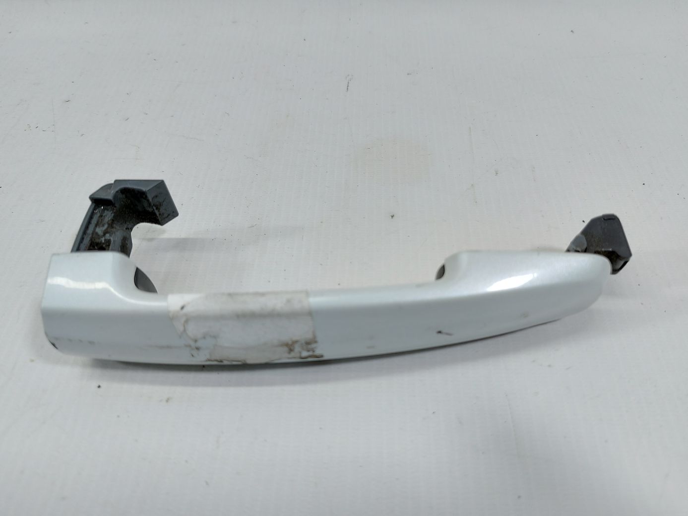 Kizashi Ручка двери задней правой наружная (серая) Suzuki Kizashi 2010-2013 8281257L00ZMU Suzuki Kizashi 3