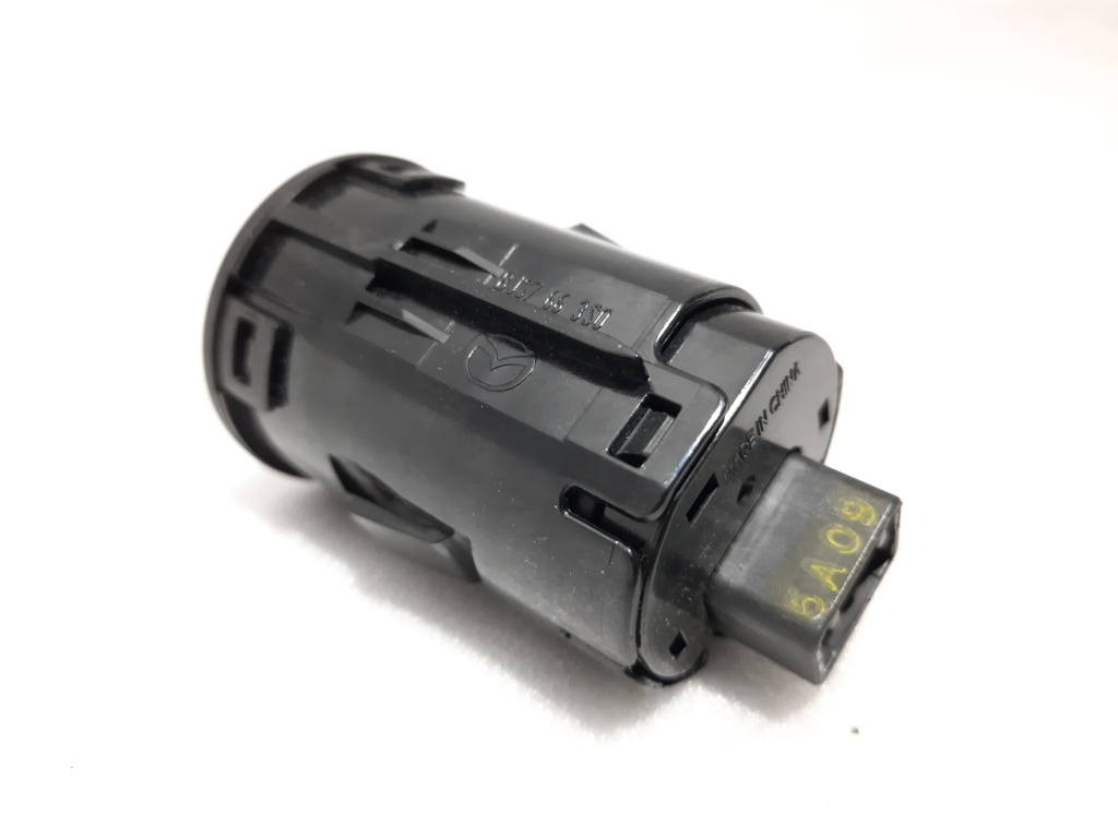 3 Кнопка старт-стоп Mazda 3 2014-2016 BHR1663S0A Mazda 3 4