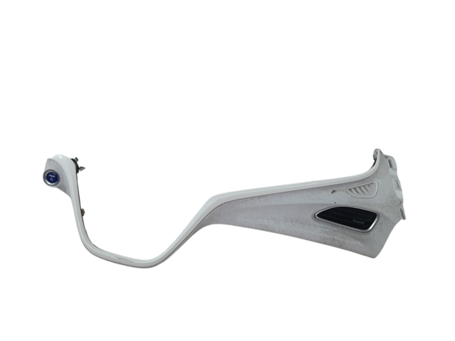 Bolt. Накладка торпеды правая Chevrolet Bolt EV 2017-2021 42612778 Chevrolet Bolt EV