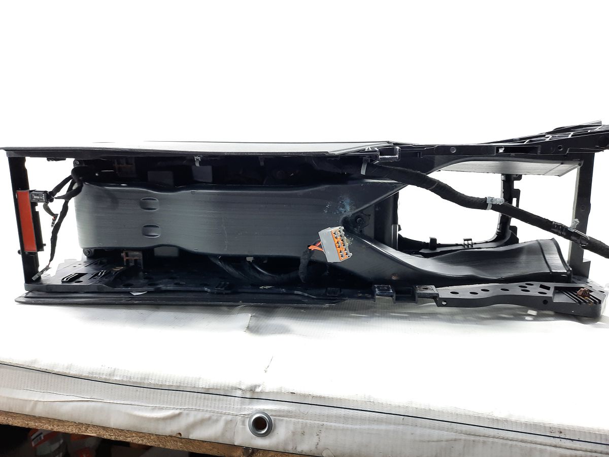 Regal Консоль центральна Buick Regal 2012-2017 22742366 Buick Regal 8