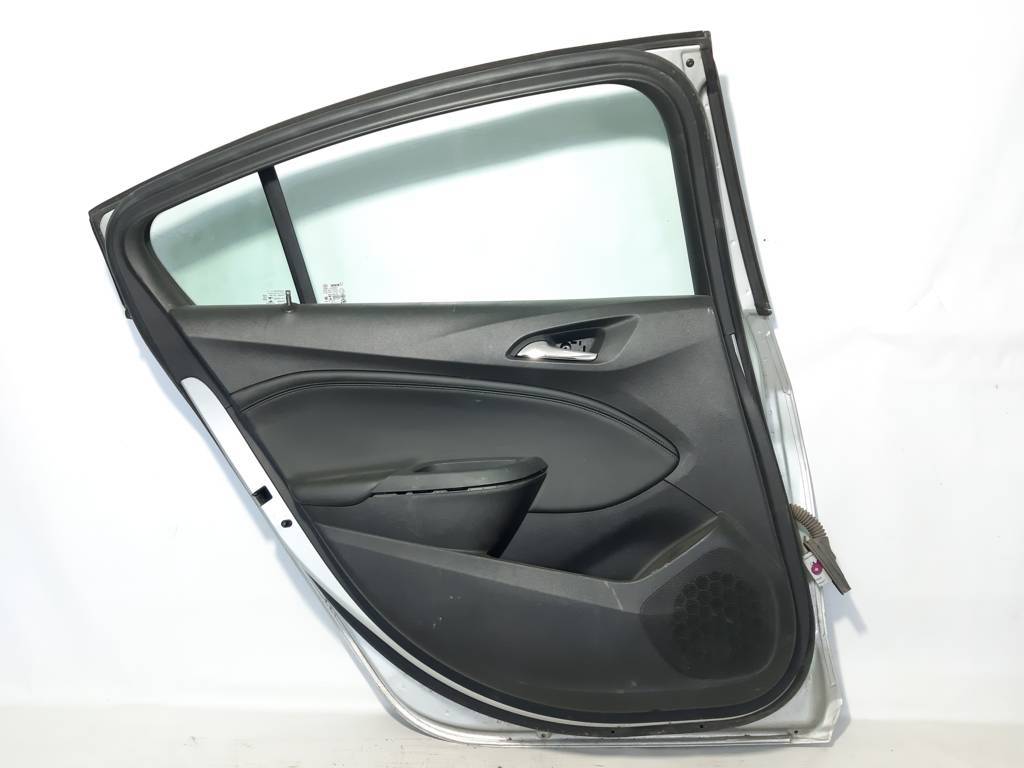 Cruze Двері задні ліві Chevrolet Cruze 2016-2019 84052334 Chevrolet Cruze 4