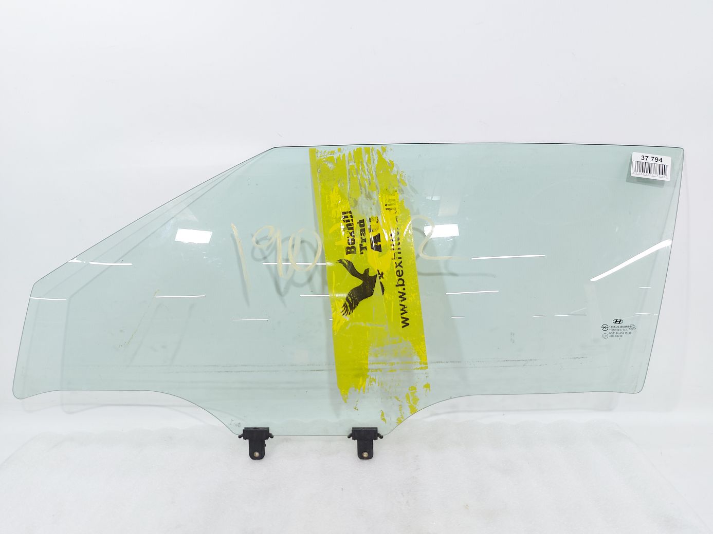 Veloster. Скло дверей передньої лівої Hyundai Veloster 2013-2017 824112V000 Hyundai Veloster