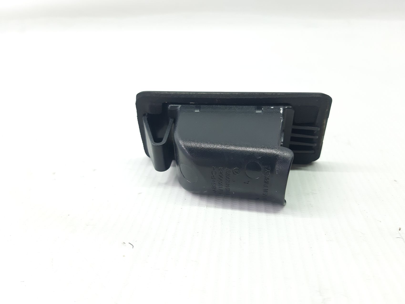 Malibu Ліхтар підсвічування номера Chevrolet Malibu 2016-2021 13590043 Chevrolet Malibu 9