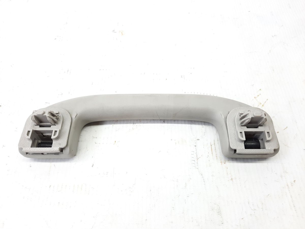 Sentra Ручка потолка Nissan Sentra 2013-2019 739403SR0A Nissan Sentra 2