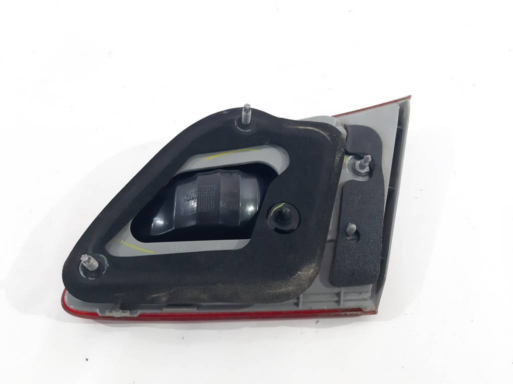 Sentra Ліхтар кришки багажника лівий Nissan Sentra 2016-2019 265553YU5A Nissan Sentra 9