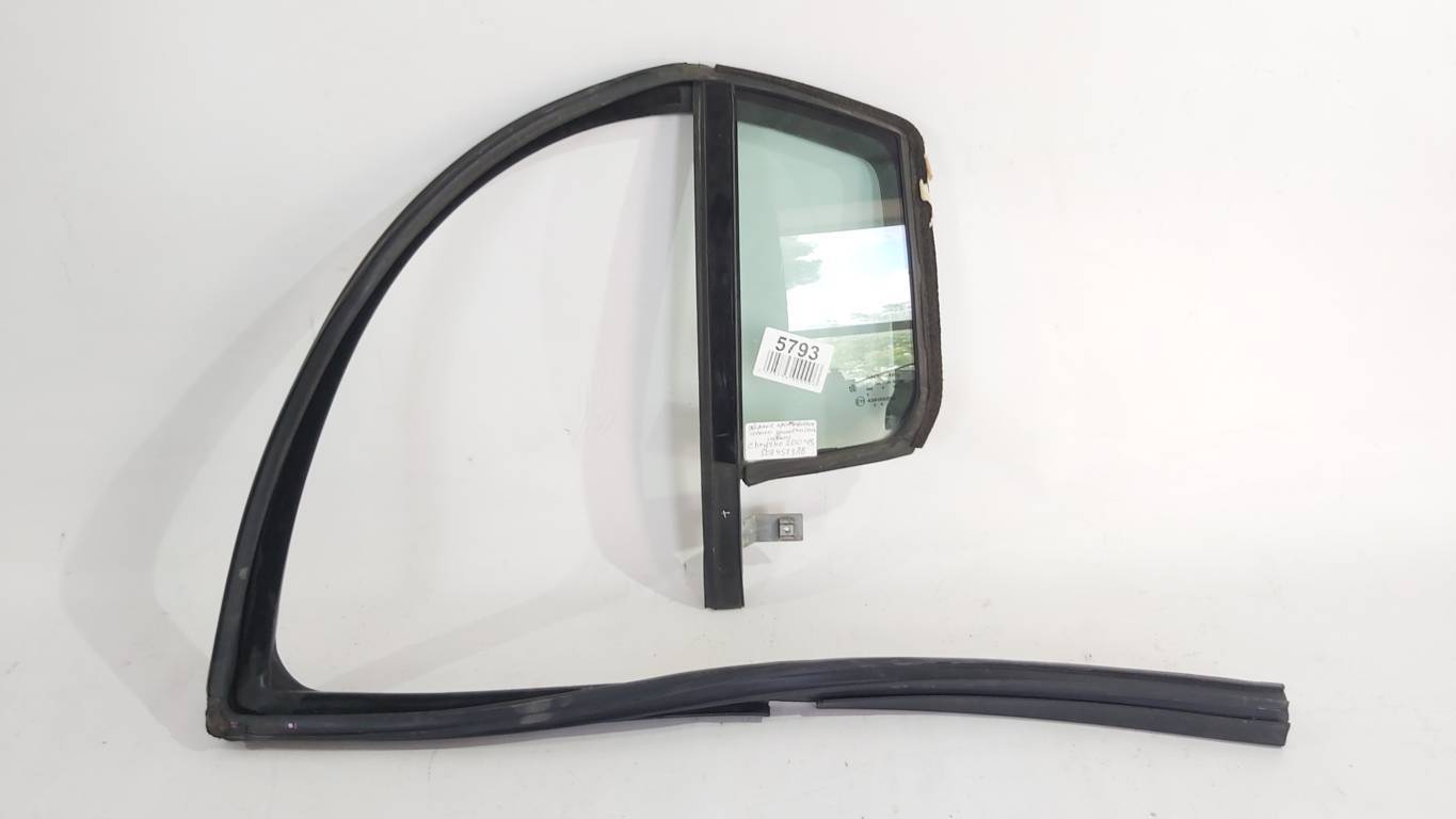 200. Ущільнювач скла з кватиркою задньої лівий Chrysler 200 2012-2014 5074573AB Chrysler 200