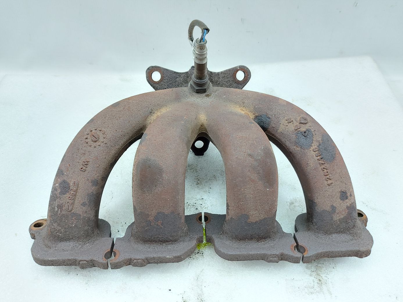 Malibu. Випускний колектор Chevrolet Malibu 2013-2015 12627186 Chevrolet Malibu