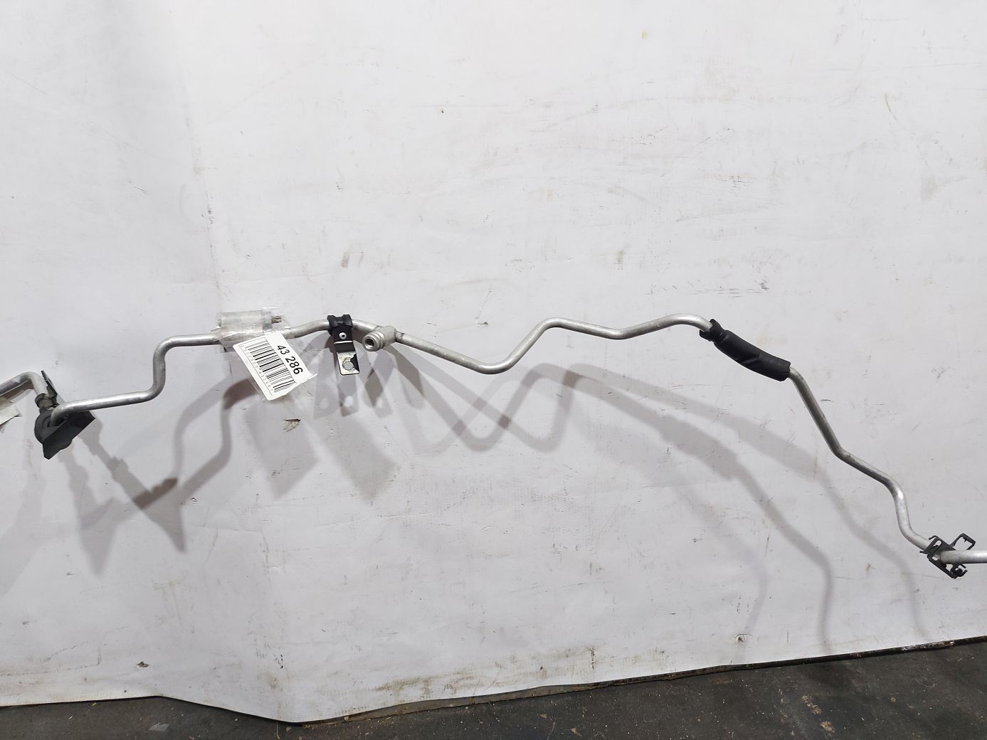 Xf Трубка кондиціонера Jaguar XF 2013-2015 C2Z16279 Jaguar XF 3 Xf Трубка кондиціонера Jaguar XF 2013-2015 C2Z16279 Jaguar XF 3