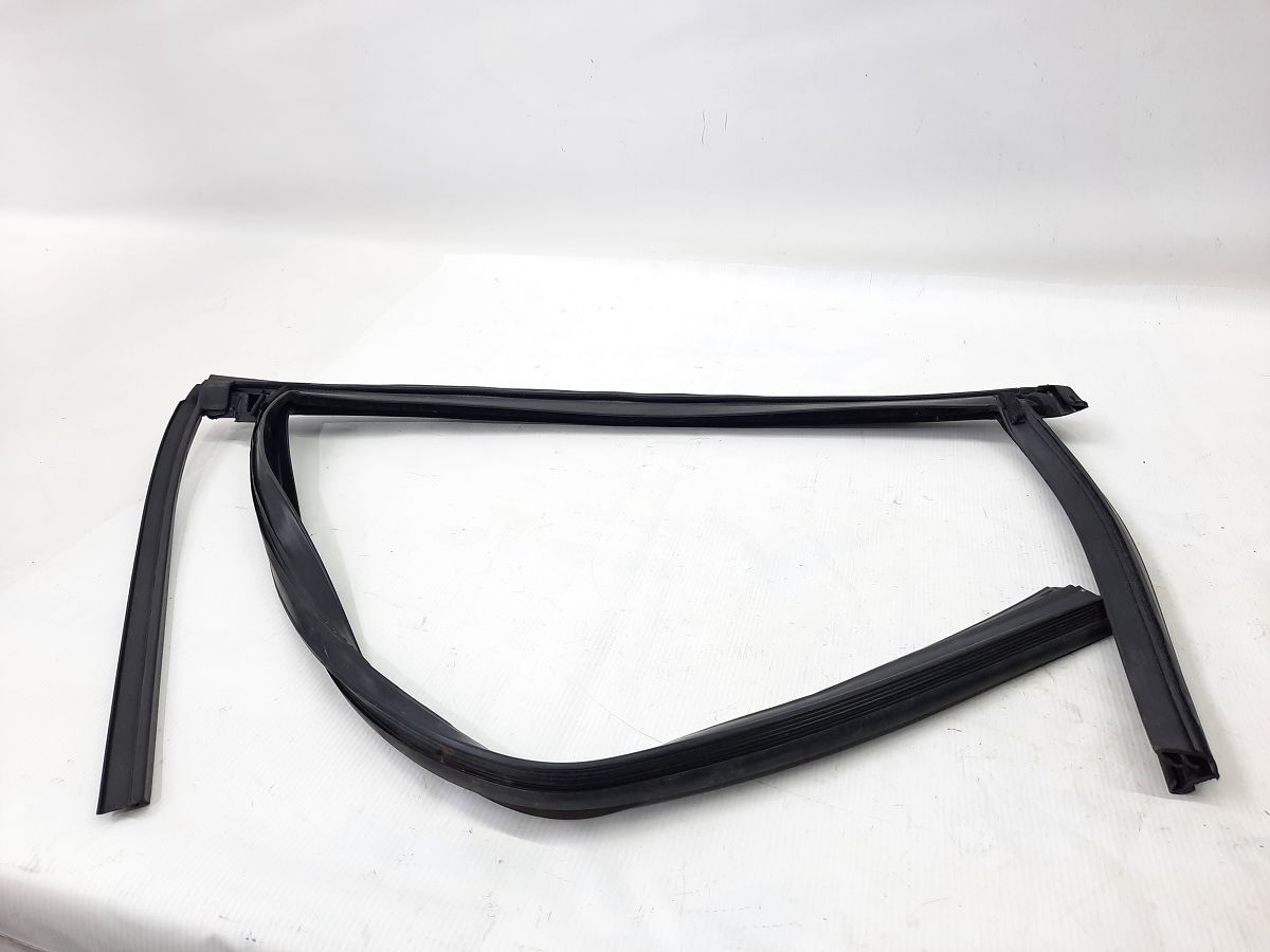 Escape Ущільнювач скла дверей задньої правої Ford Escape 2013-2019 CJ5Z7825766A Ford Escape 6