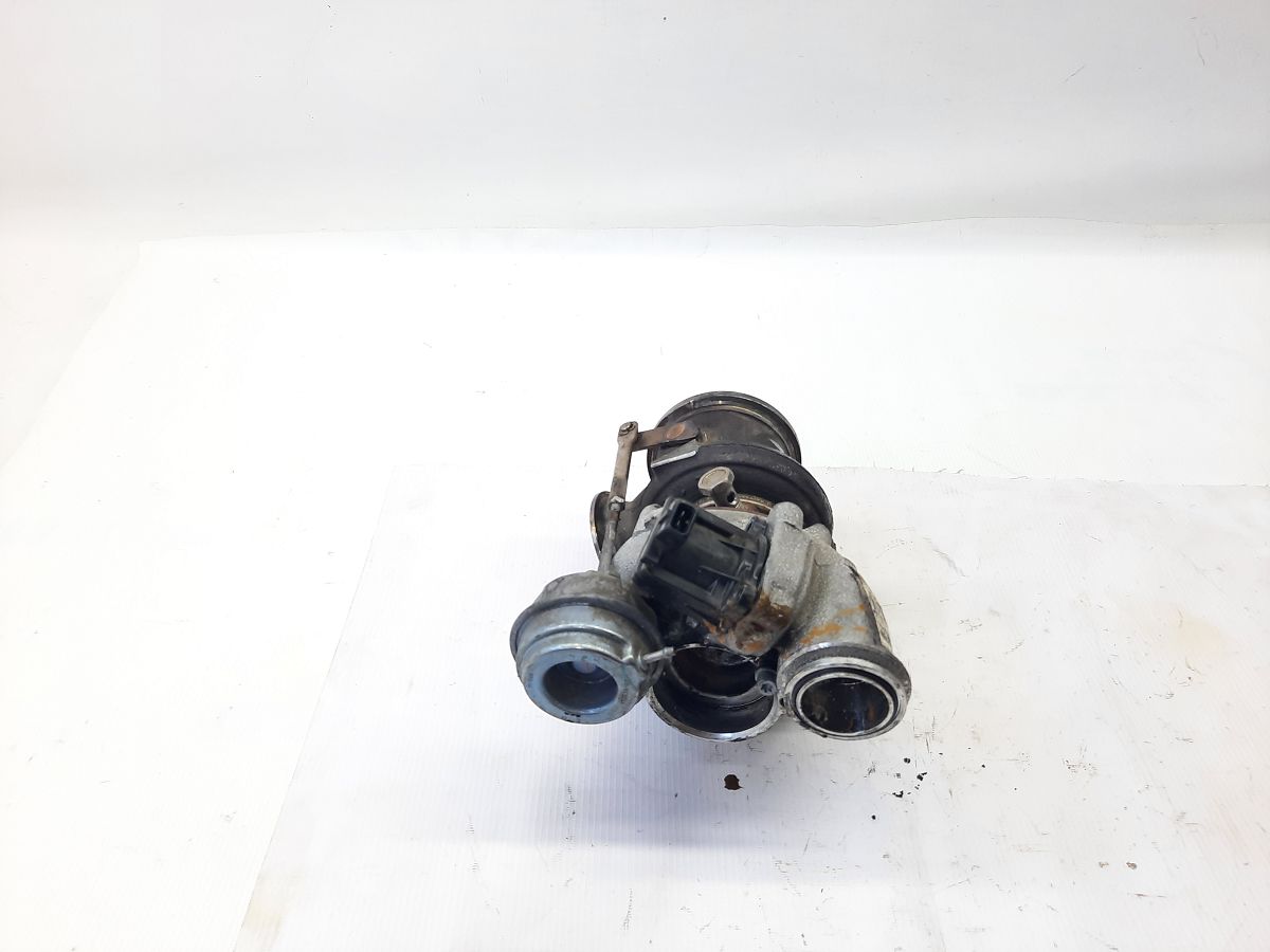 7 series Турбіна двигуна ліва BMW 7 2012 11657646092 BMW 7 2 7 series Турбіна двигуна ліва BMW 7 2012 11657646092 BMW 7 2