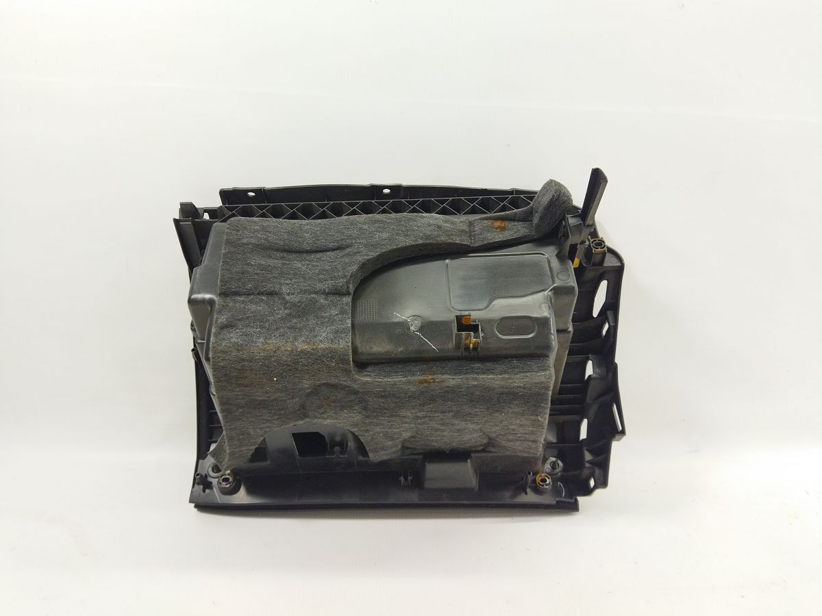 Regal Бардачок Buick Regal 2014-2017 23438258 Buick Regal 5