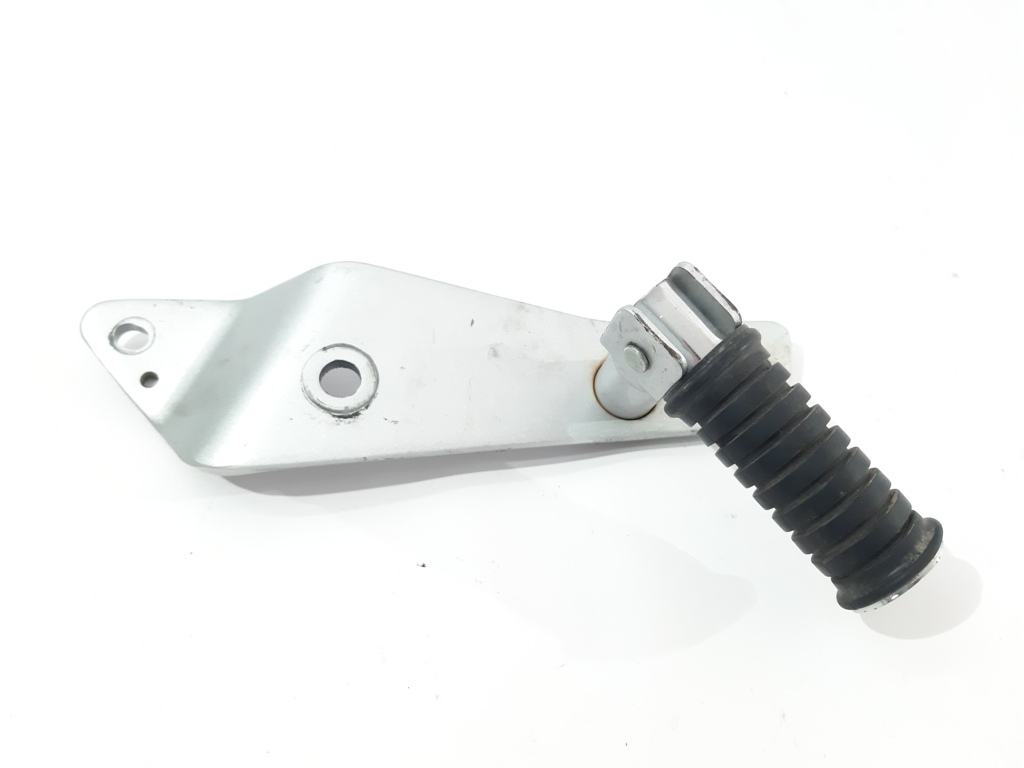 Xv 250. Підніжка пасажира права YAMAHA XV 250 1988-2020 2UJ274400035 YAMAHA XV 250