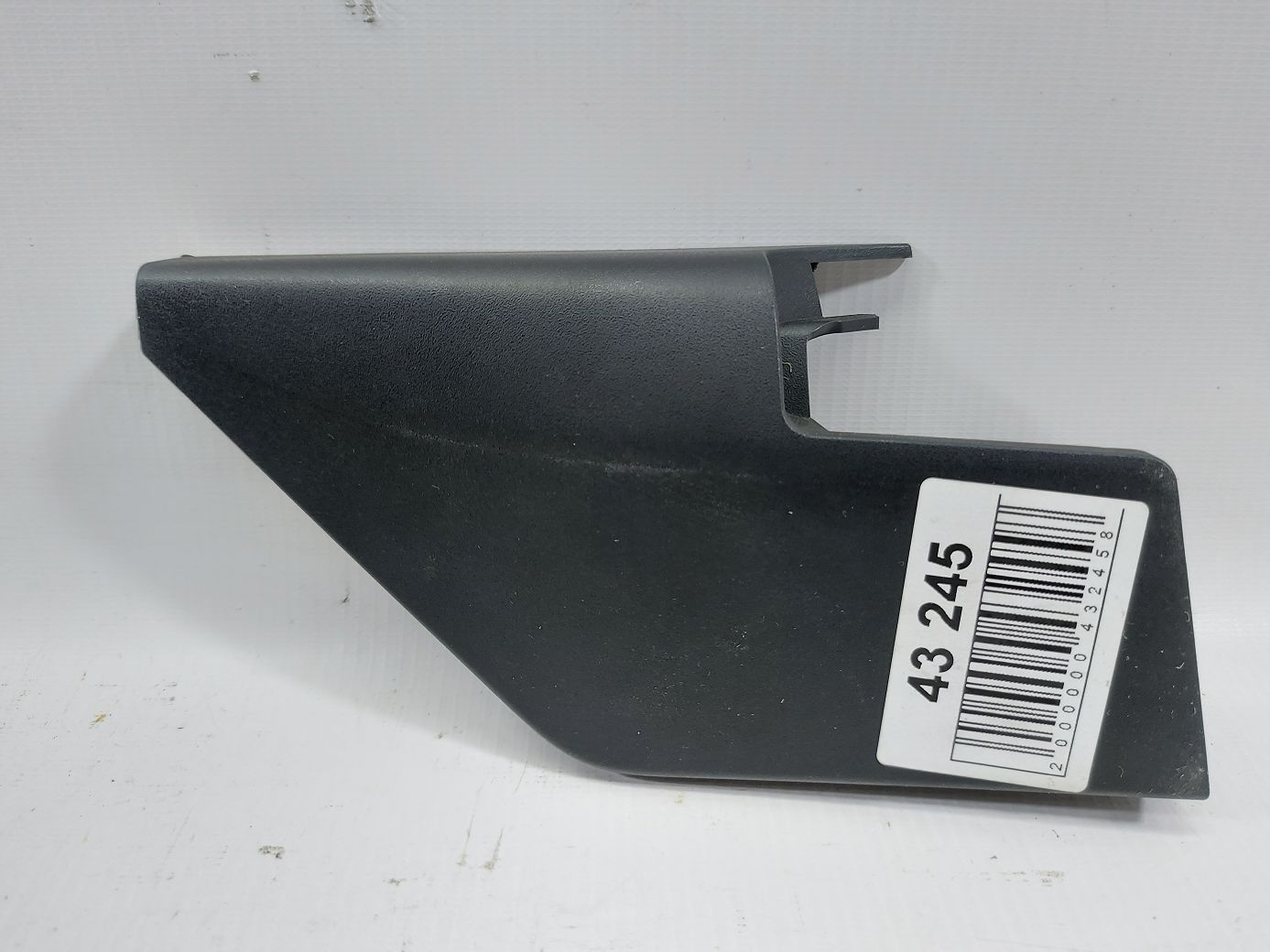 Sentra. Кут дверей передньої правої внутрішній Nissan Sentra 2013-2019 802923SG0A Nissan Sentra