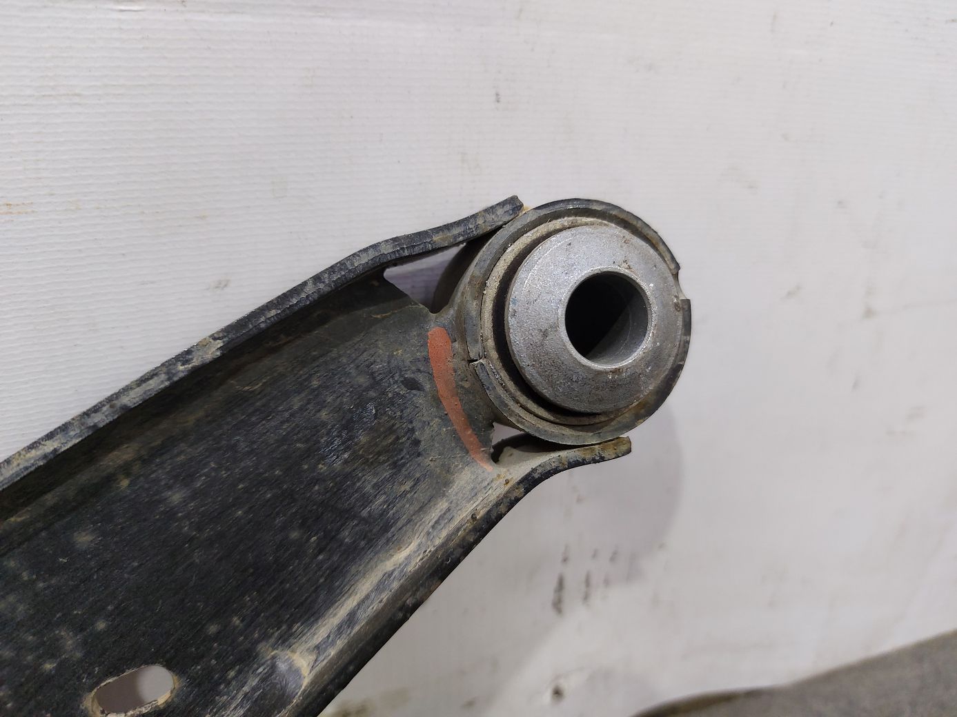 Malibu Важіль задній лівий верхній Chevrolet Malibu 2016-2021 84149391 Chevrolet Malibu 5