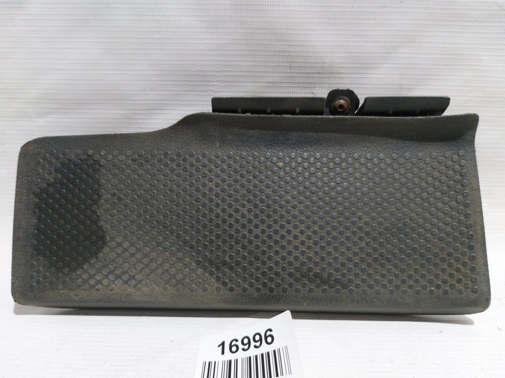 Passat s Накладка для відпочинку ноги Volkswagen Passat S 2012-2013 5C1864777A82V Volkswagen Passat S 5