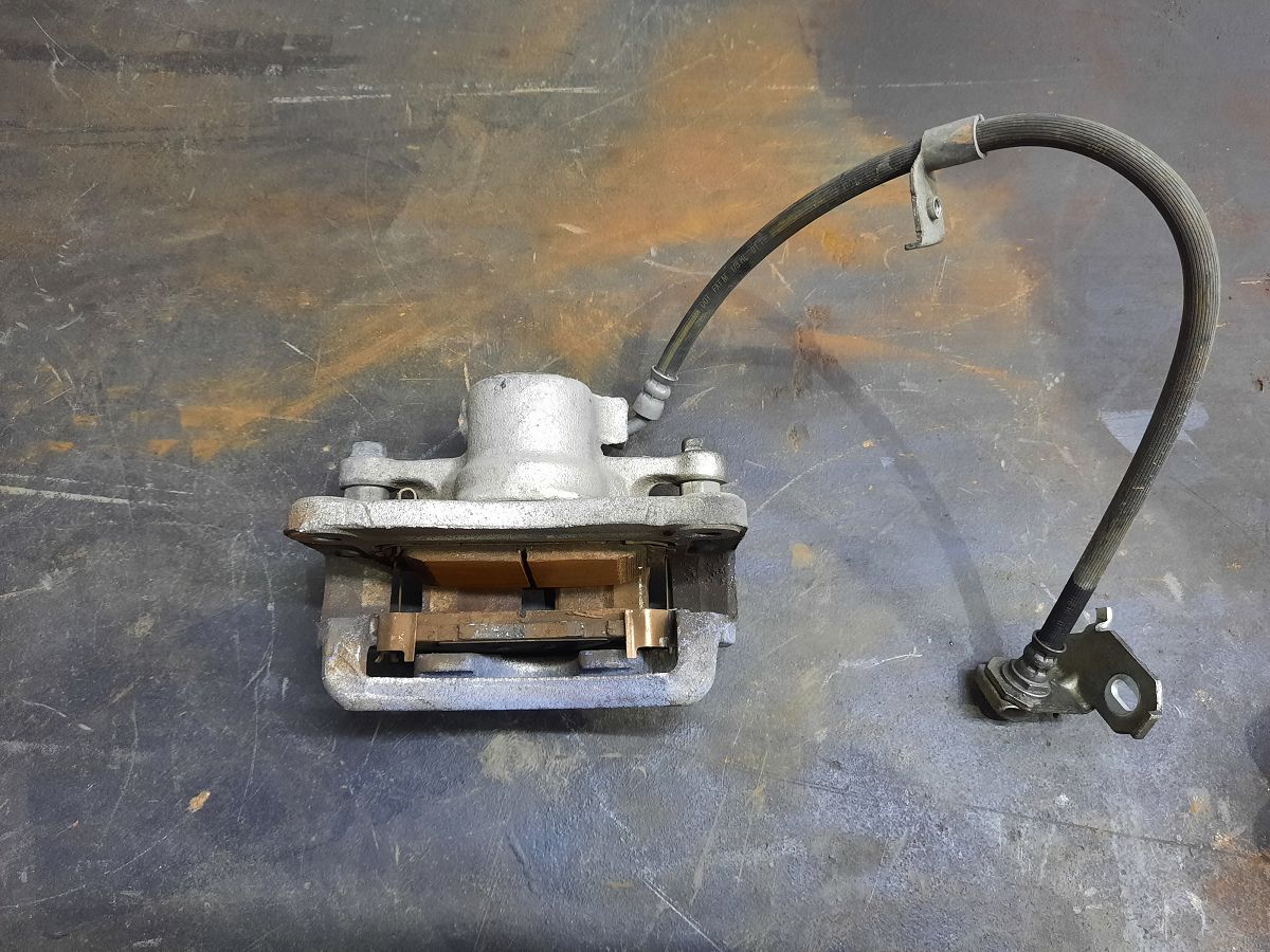 Equinox. Суппорт тормозной задний левый Chevrolet Equinox 2007-2017 96626073 Chevrolet Equinox