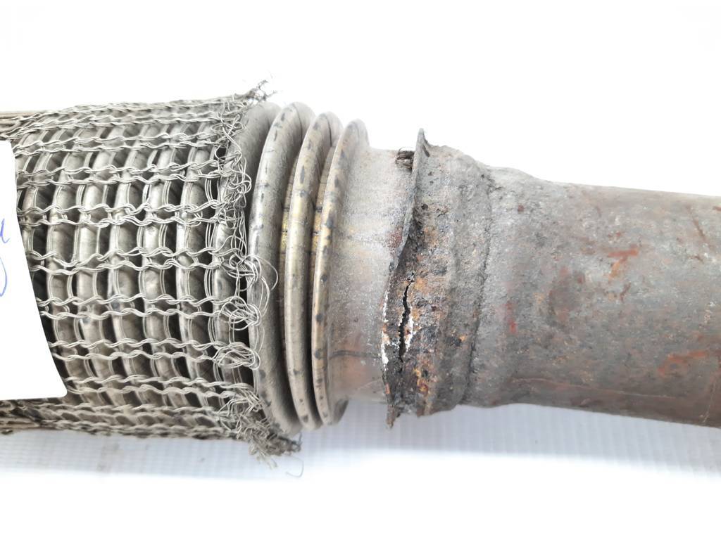 Dart Труба вихлопна (передня частина) Dodge Dart 2013-2019 68081917AF Dodge Dart 17