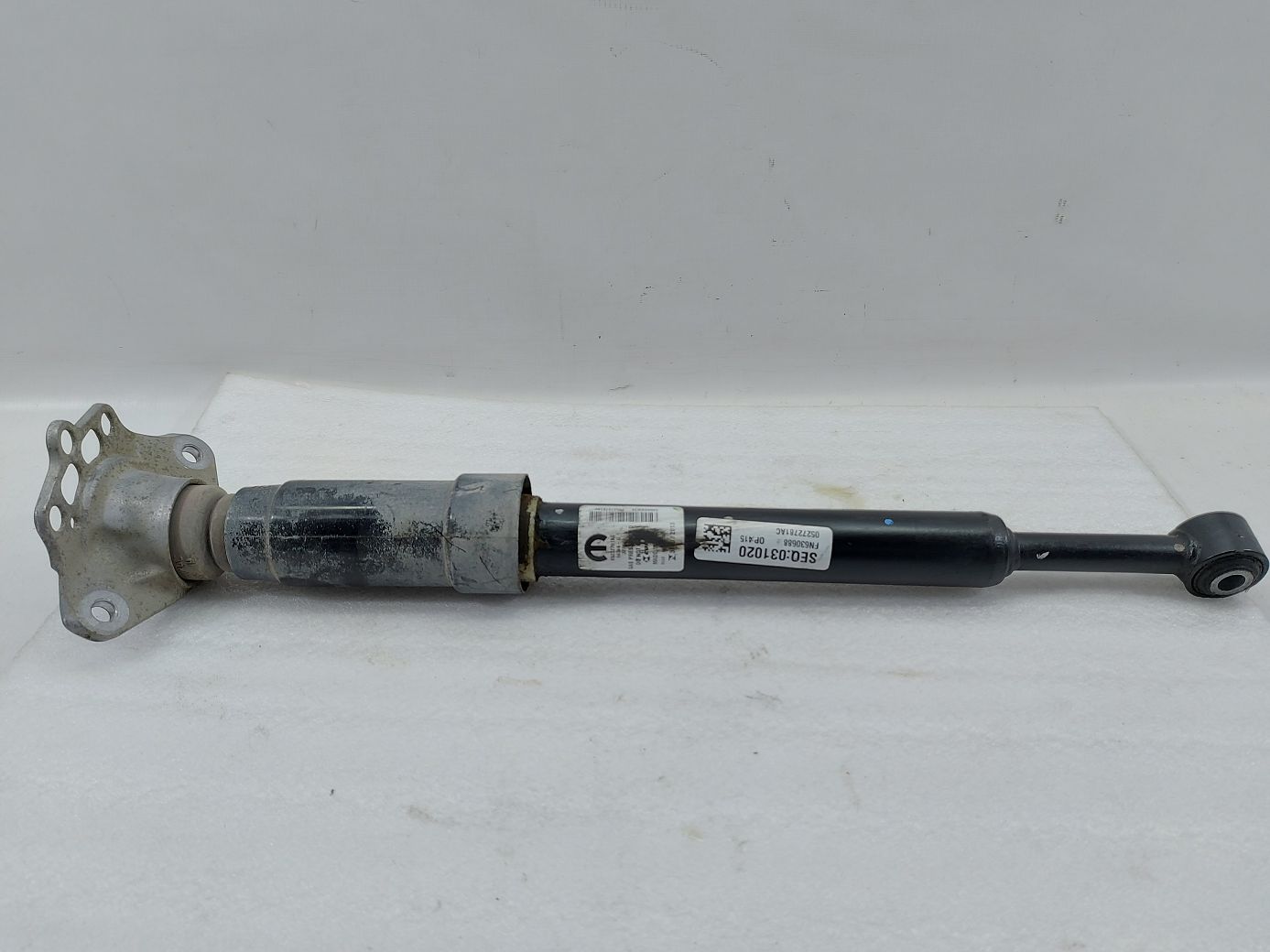 200 limited. Амортизатор задній лівий/правий Chrysler 200 Limited 2015-2017 68240965AC Chrysler 200 Limited 200 limited. Амортизатор задній лівий/правий Chrysler 200 Limited 2015-2017 68240965AC Chrysler 200 Limited