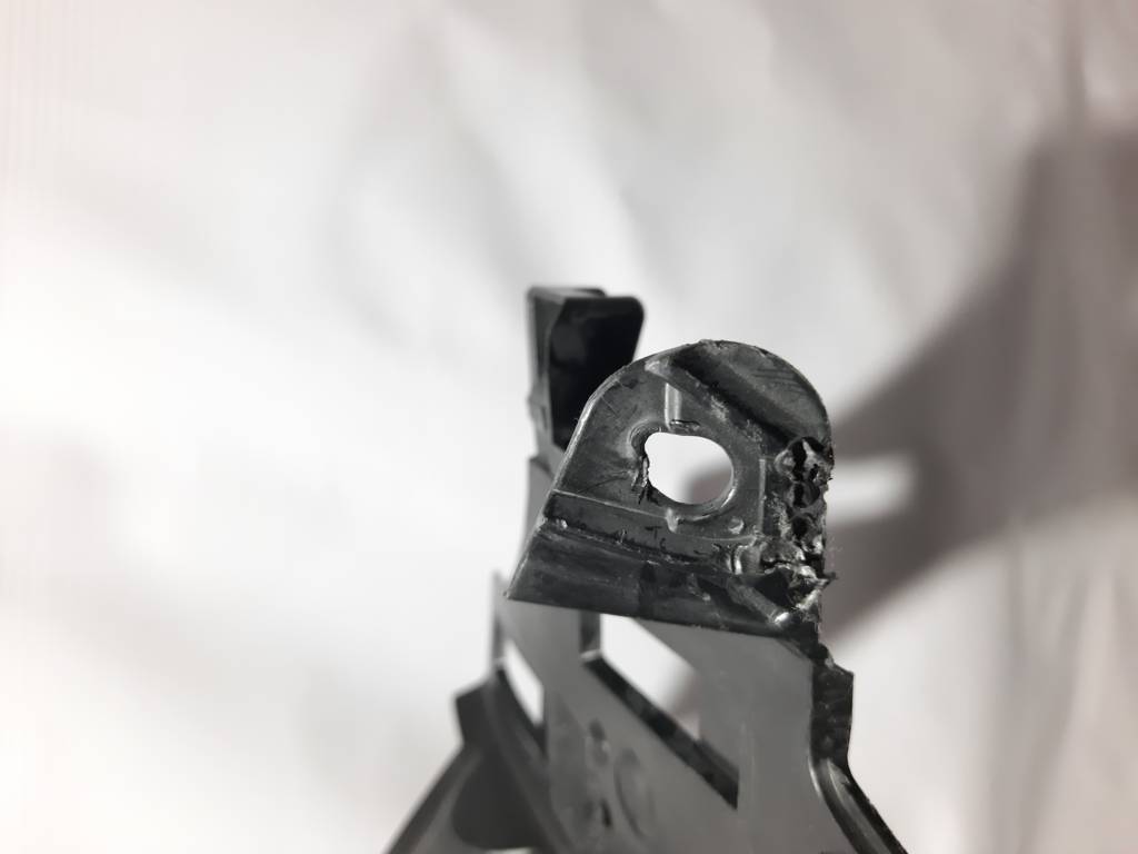 Passat s Кронштейн упора ноги Volkswagen Passat S 2012 5C1864767B Volkswagen Passat S 3