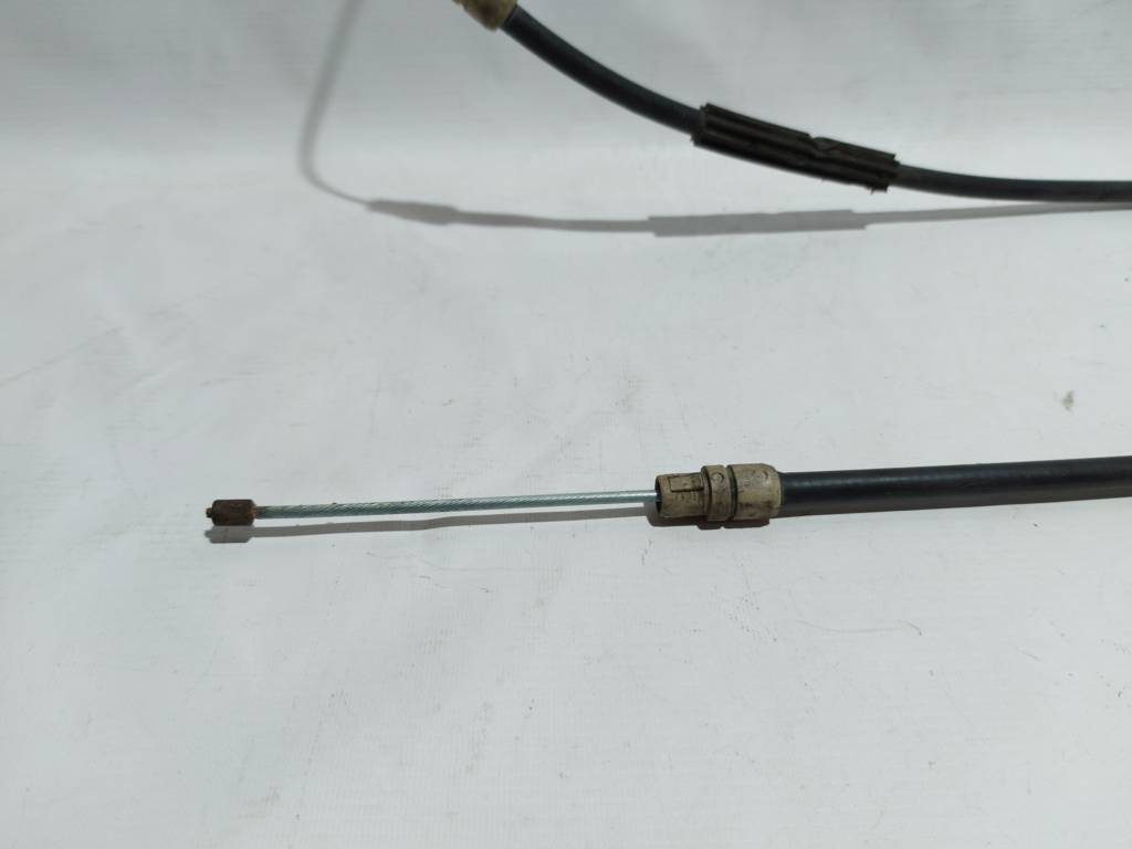 Ats Трос ручника задній правий Cadillac ATS 2015 84376487 Cadillac ATS 2