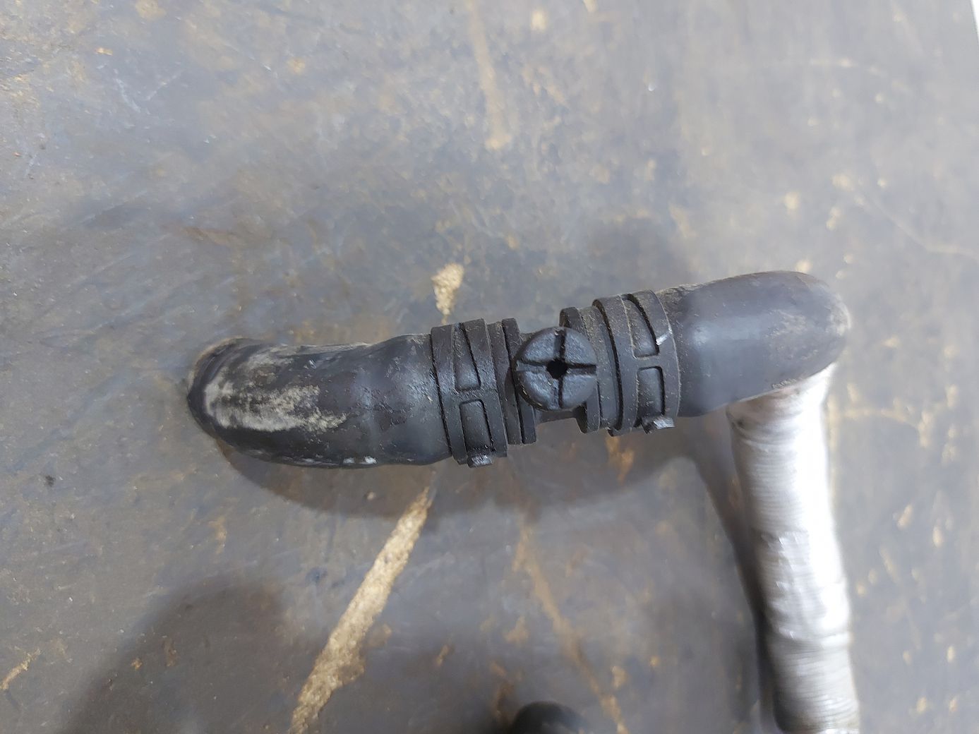 Xf Корпус (адаптер) масляного фильтра с теплообменником Jaguar XF 2013-2017 C2D28419 Jaguar XF 7