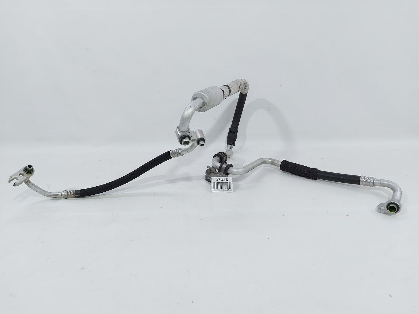 Malibu. Трубка кондиціонера піч-конденсер Chevrolet Malibu 2016-2021 84421275 Chevrolet Malibu Malibu. Трубка кондиціонера піч-конденсер Chevrolet Malibu 2016-2021 84421275 Chevrolet Malibu