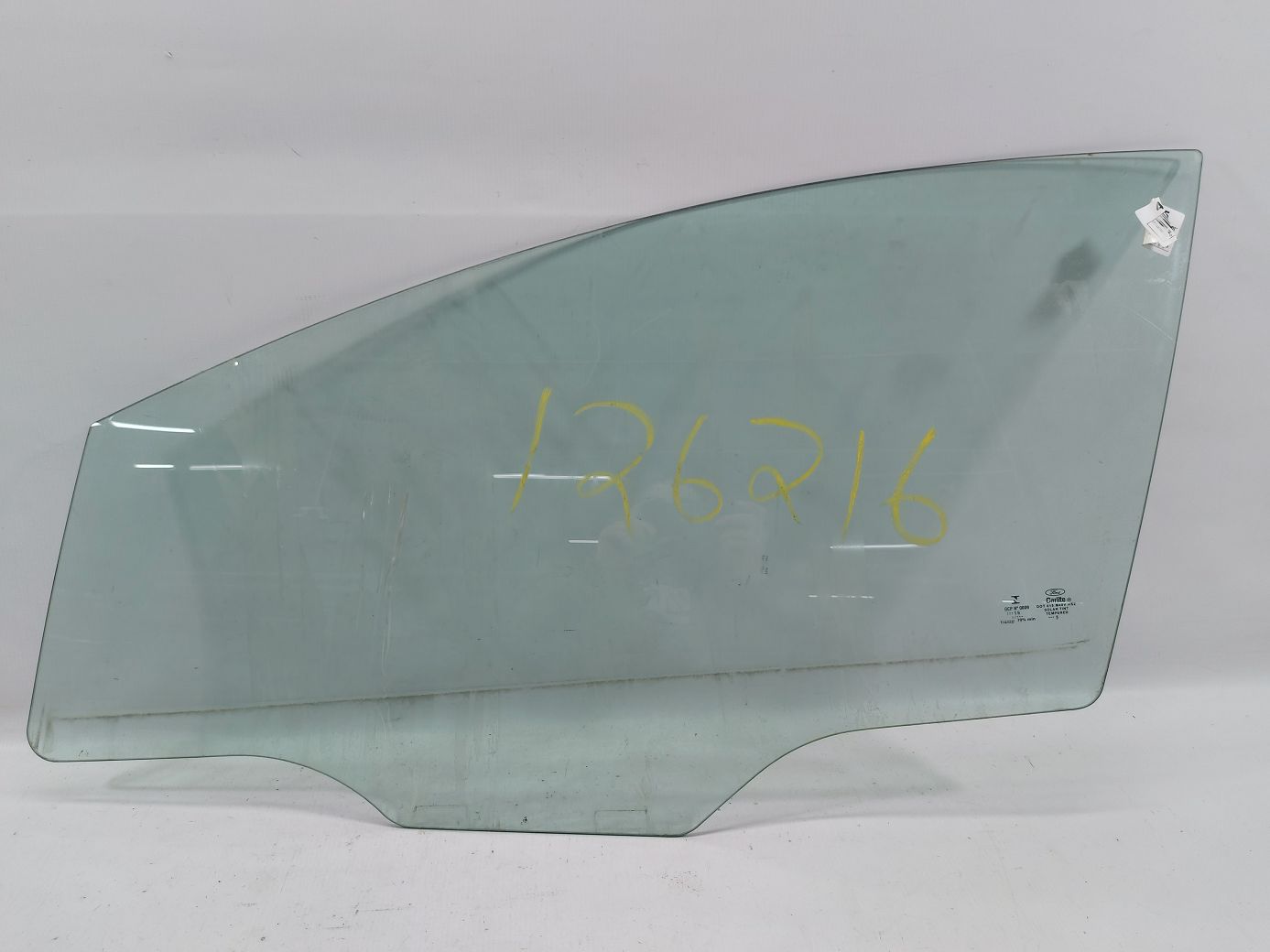 Focus. Скло дверей передньої лівої Ford Focus 2012-2018 F1EZ5821411A Ford Focus