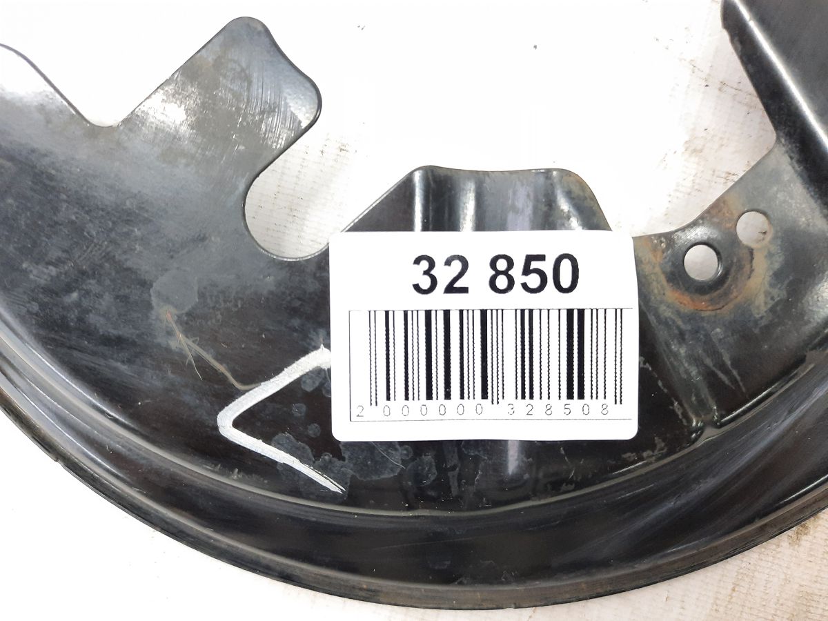 Fiesta sedan Пыльник тормозного диска переднего левого Ford Fiesta sedan 2014-2019 C1BZ2K005A Ford Fiesta sedan 7