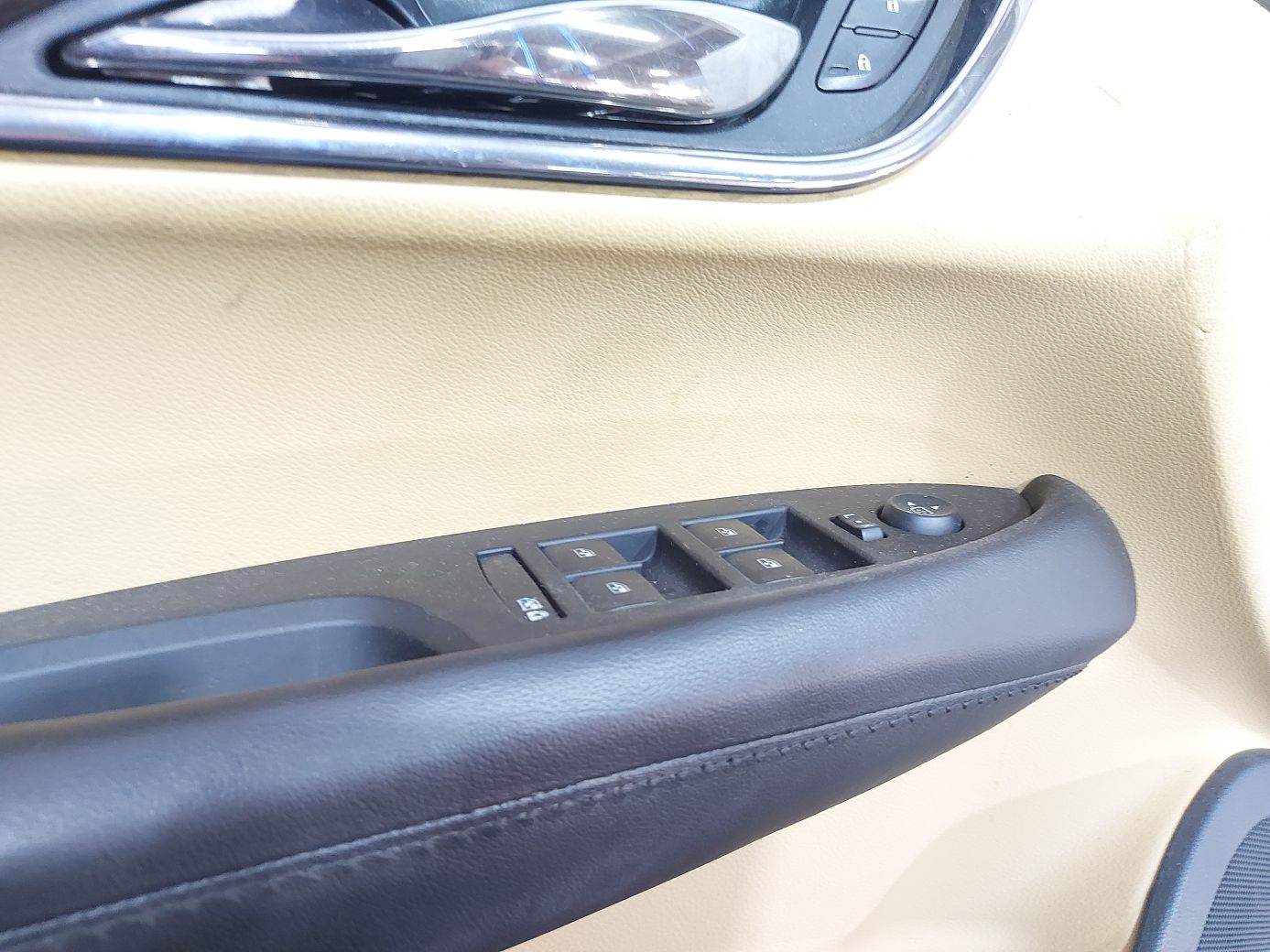 Ats Двері передні ліві без карти Cadillac ATS 2013-2016 84200616 Cadillac ATS 10