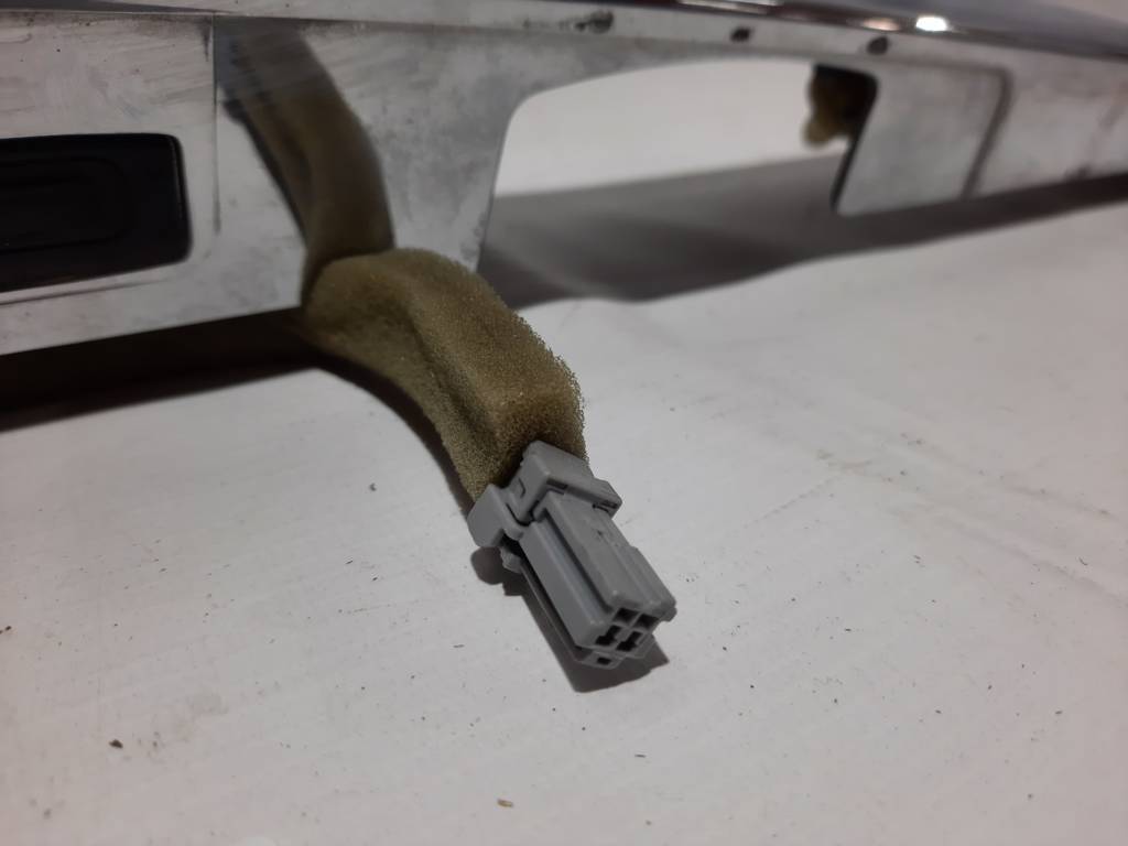 Altima Накладка багажника зовнішня Nissan Altima 2013-2015 84810-3TA2C Nissan Altima 6