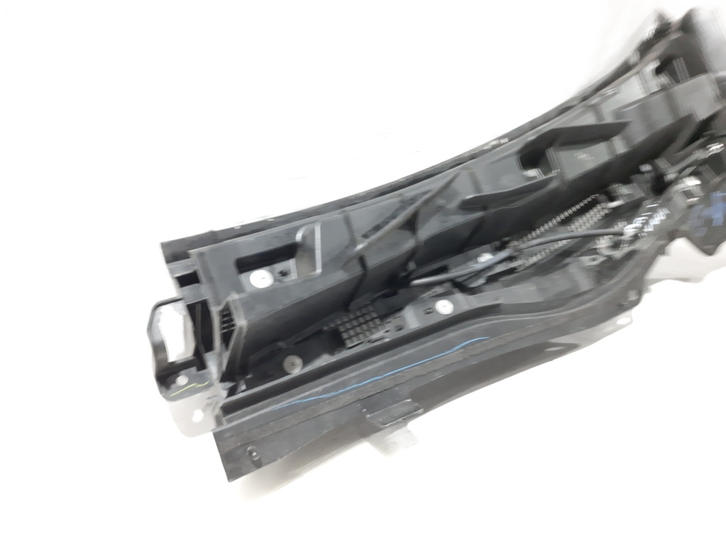 3 Повітропровід під лобове скло правий Mazda 3 2014-2018 BHN9507R0 Mazda 3 12