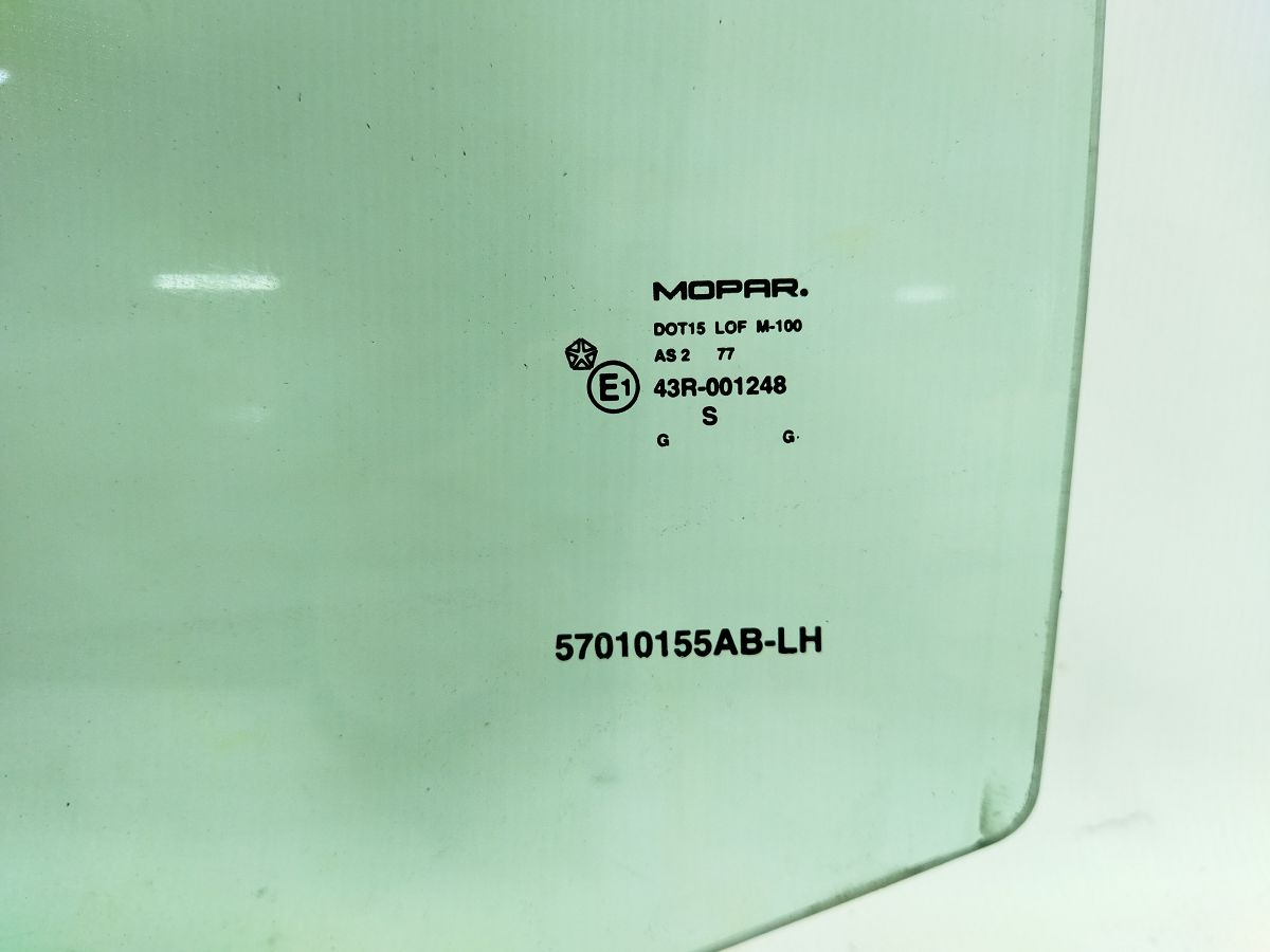 Liberty Стекло двери передней левой Jeep Liberty 2008-2012 57010155AB Jeep Liberty 4