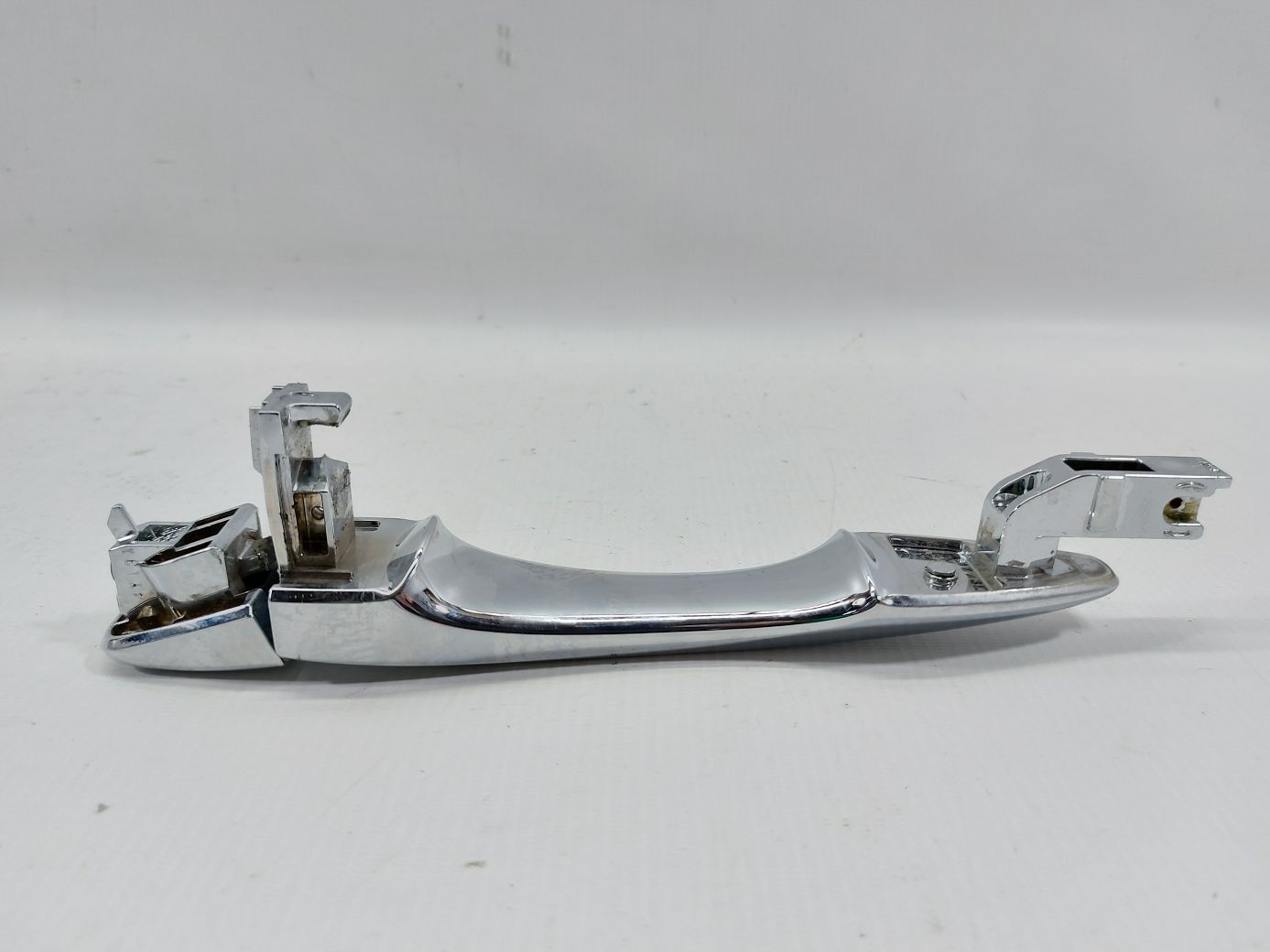 Sentra Ручка дверей задньої лівої зовнішня (хром) Nissan Sentra 2013-2019 826409N00A Nissan Sentra 2