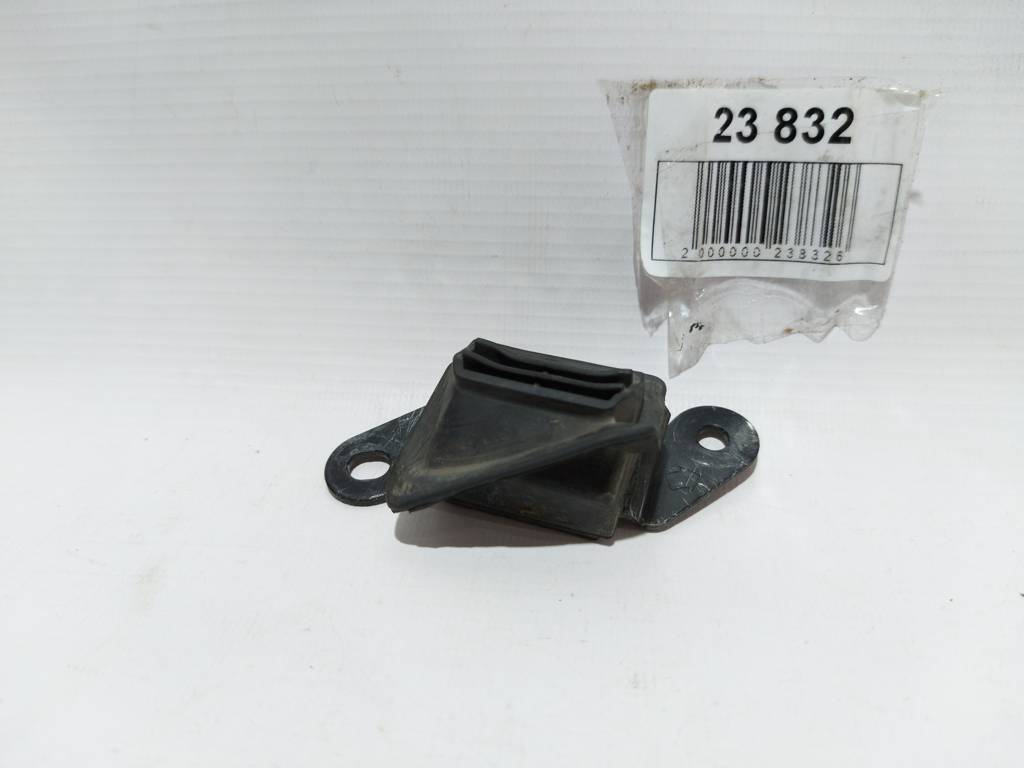 Sienna. Обмежувач ходу кришки багажника лівий Toyota SIENNA 2011-2020 67294-08020 Toyota SIENNA