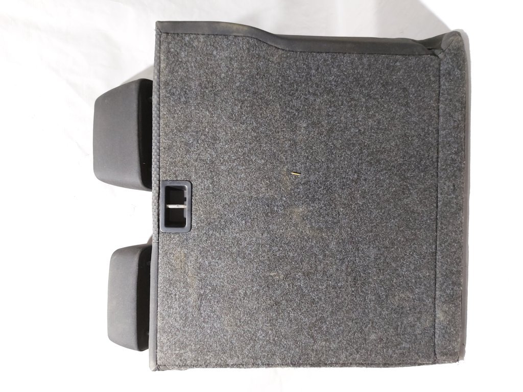 Passat s Спинка заднего ряда сидений правая Volkswagen Passat S 2011-2019 5C6885504H Volkswagen Passat S 8