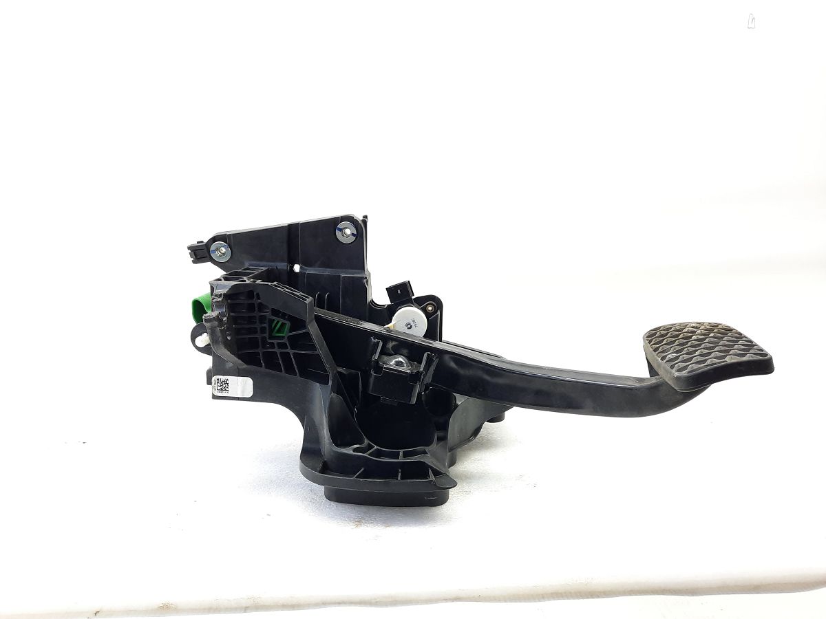 Malibu Педаль гальма Chevrolet Malibu 2018 84091163 Chevrolet Malibu 11