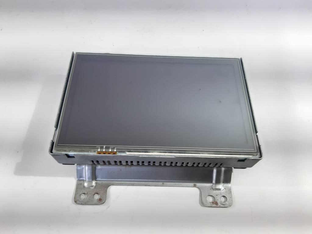 Maxima. Мультимедийный экран Nissan Maxima 2008-2015 280915X03C Nissan Maxima