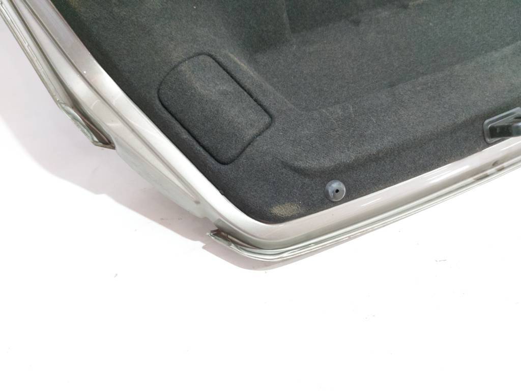 Passat cc Кришка багажника гола Volkswagen Passat CC 2009-2012 3C8827025C Volkswagen Passat CC 13