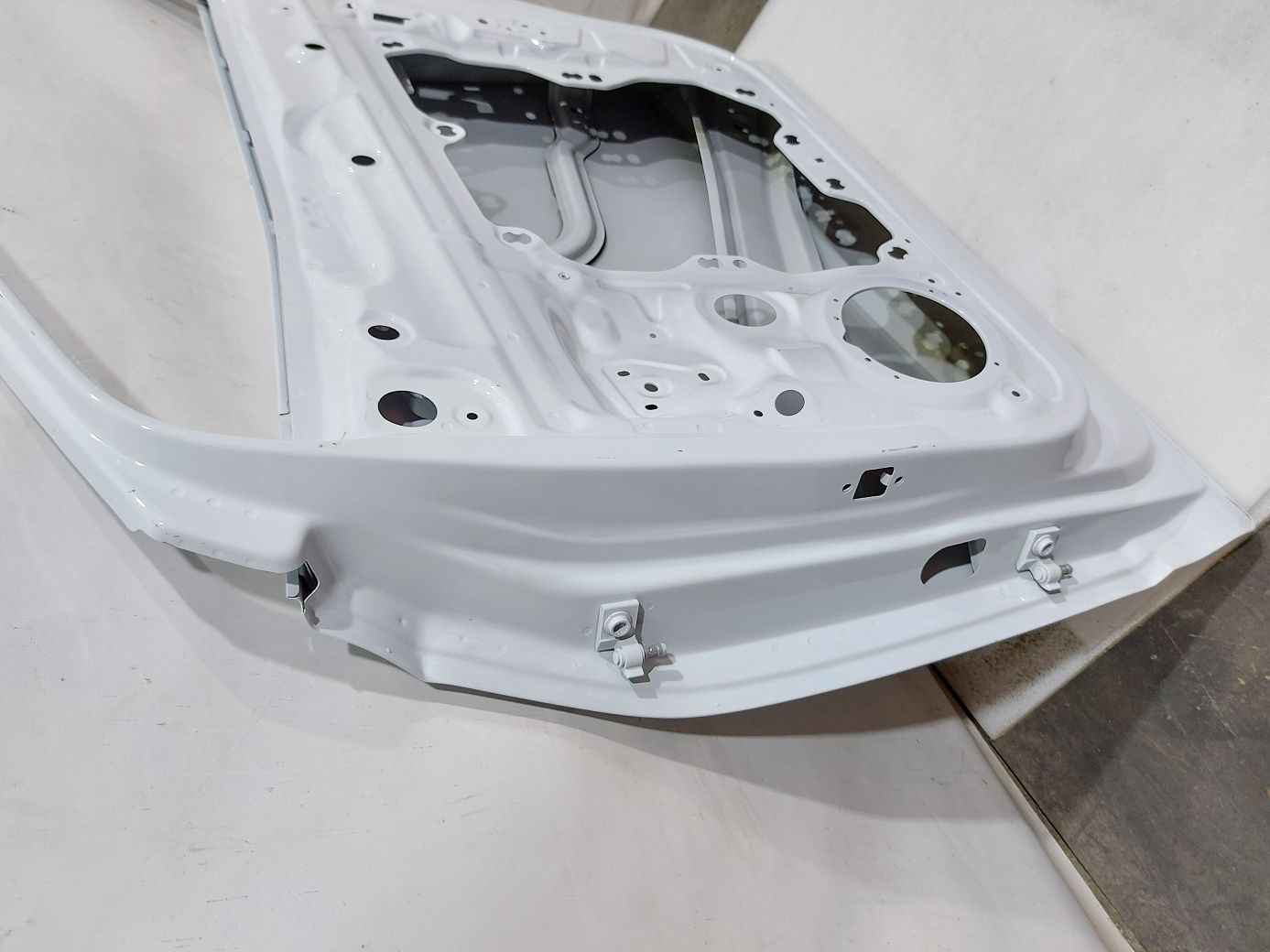 Двери Дверь передняя правая (белая) Volkswagen 12D831056 Volkswagen ID.6 26