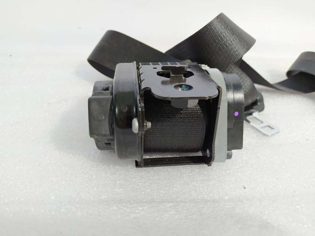 Dart Ремінь безпеки передній правий (не робочий) Dodge Dart 2013-2019 6DR28HL1AA Dodge Dart 10 Dart Ремінь безпеки передній правий (не робочий) Dodge Dart 2013-2019 6DR28HL1AA Dodge Dart 10