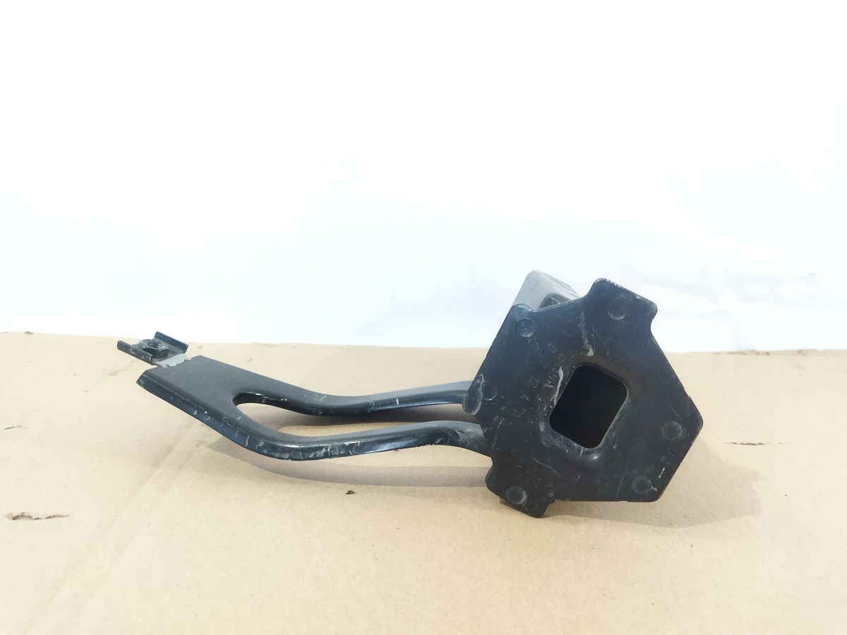 Fortwo Крепление усилителя бампера переднего лев/прав Smart Fortwo 2008-2016 A4518850117 Smart Fortwo 2